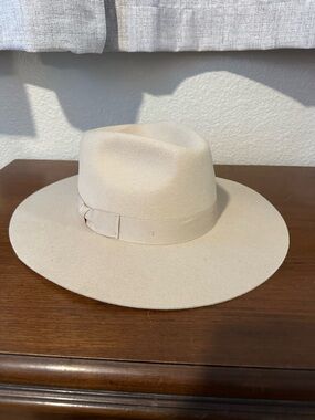 Cream Wide-Brim Fedora Hat